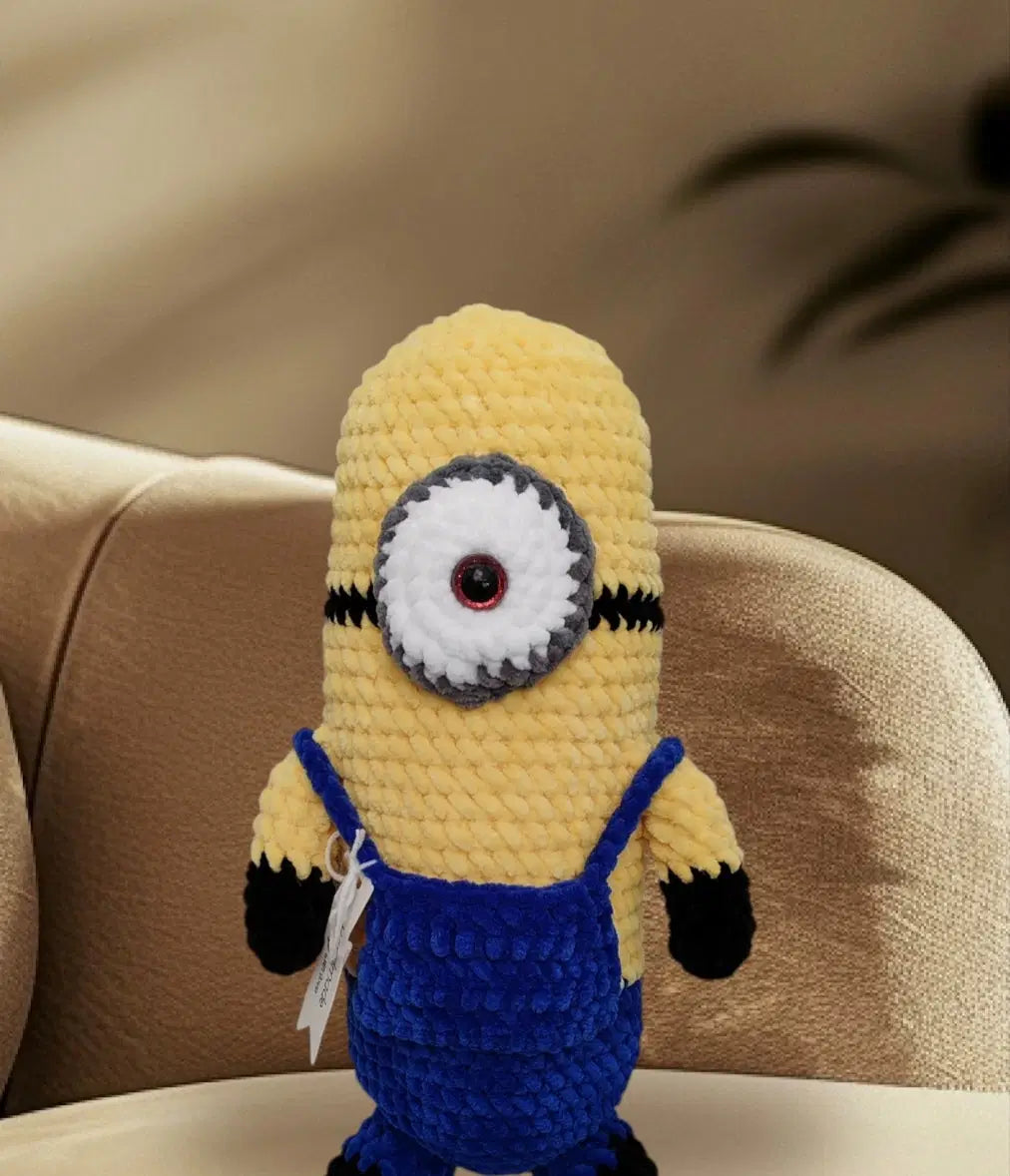 💛 Миньончето Боб