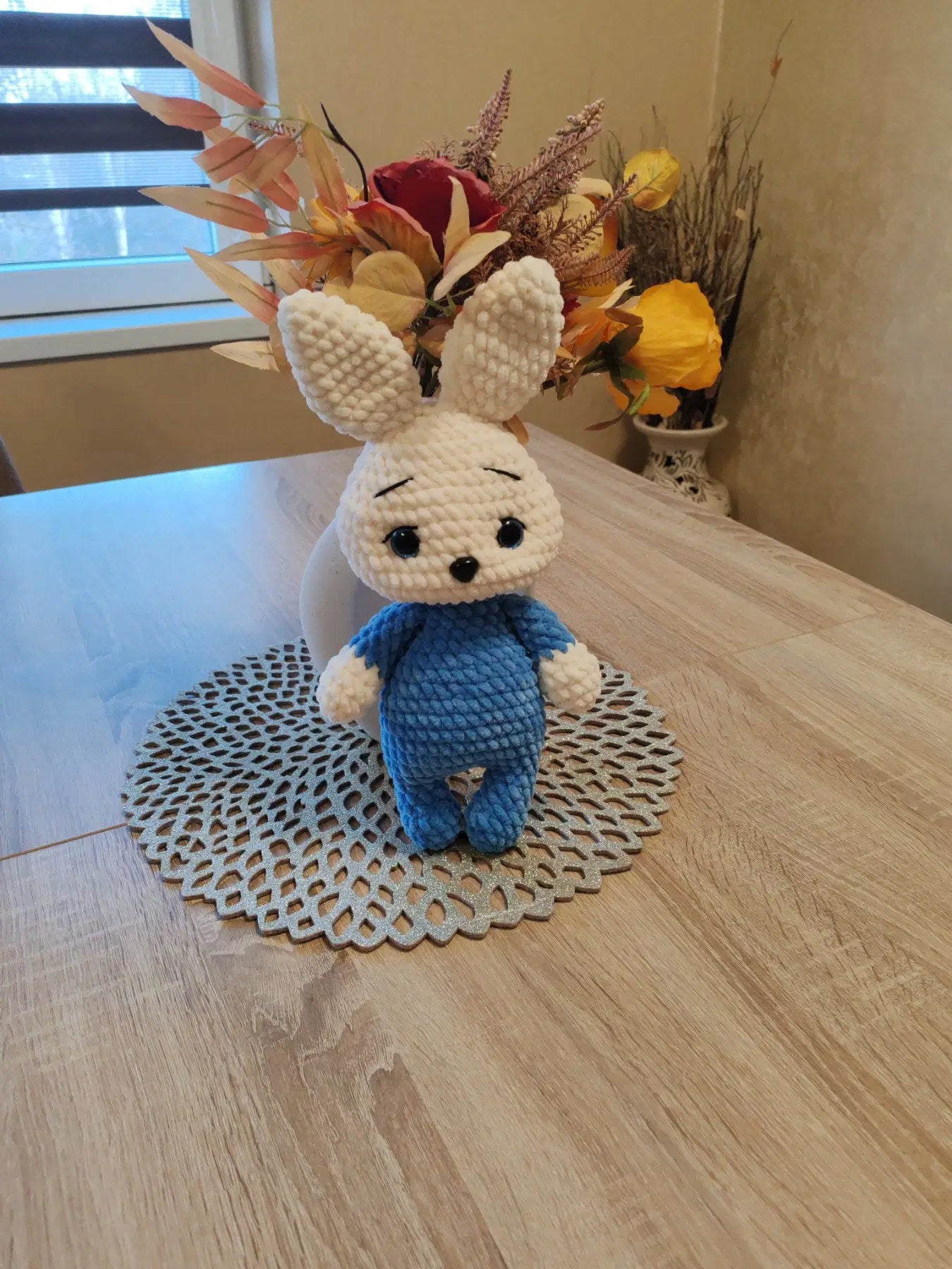 🤍 Зайче в синьо костюмче