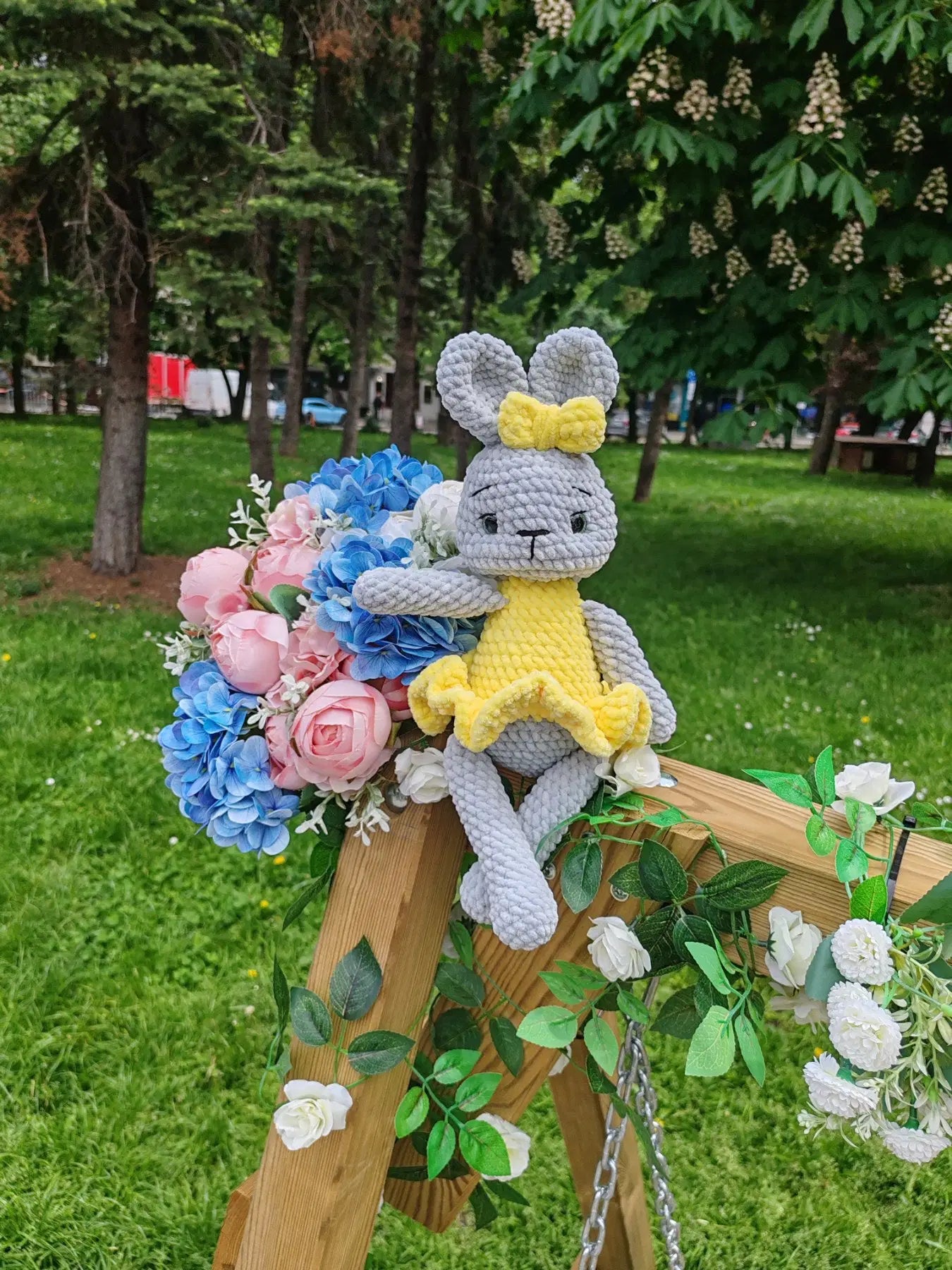 🐰 Зайче в жълта рокля